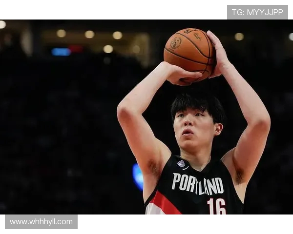 杨瀚森回应为何不分享训练照片强调只有官方有权发布