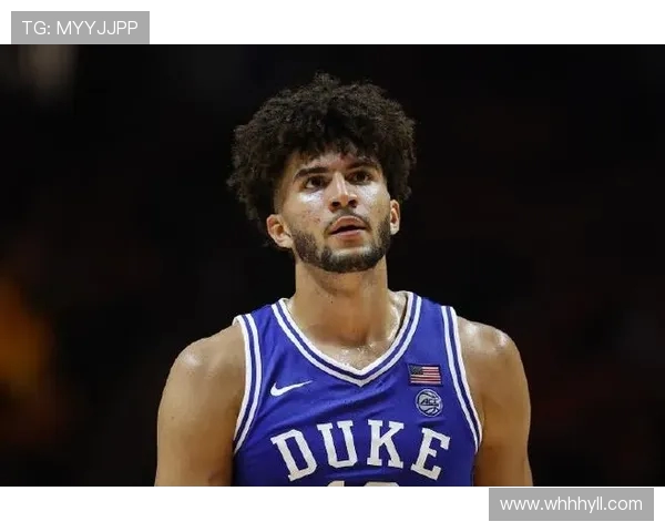 卡梅隆布泽尔表现惊艳砍下26分12篮板4助攻2封盖兄弟状态低迷仅得4分